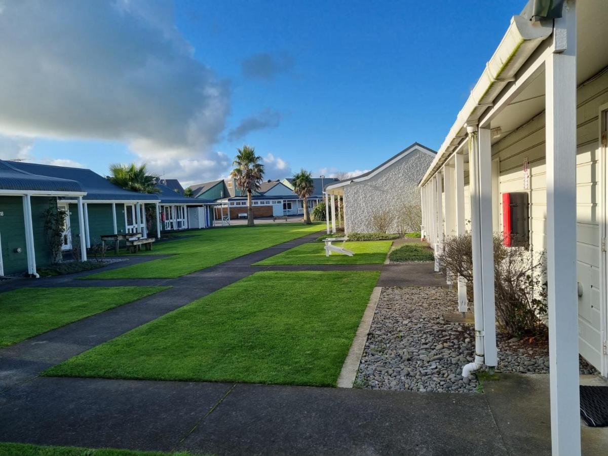 The Furlong Motel Hawera Exterior photo